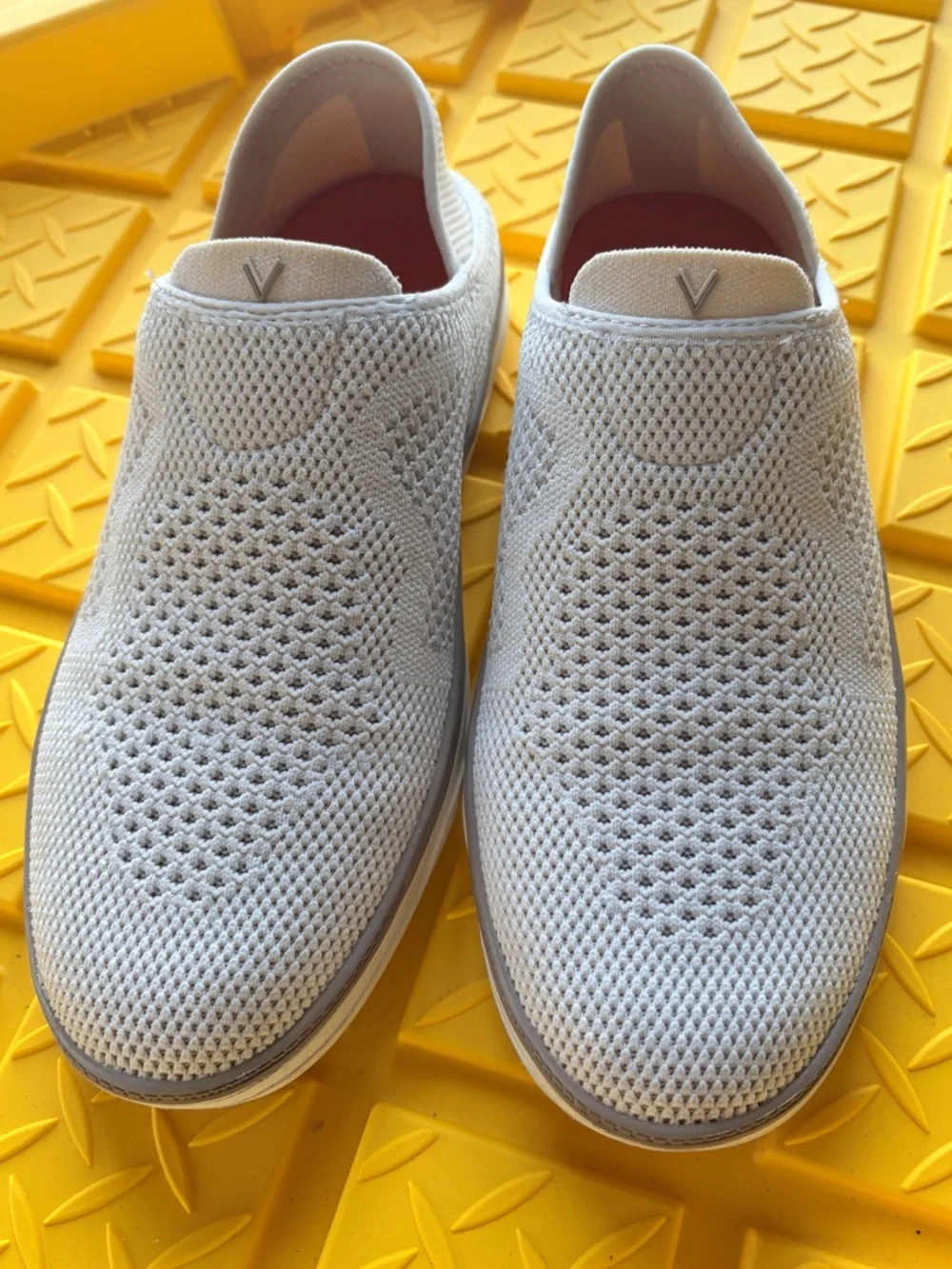 vionic women’s sage rx recovery knit sneakers - sz: 8 - Picture 2 of 7